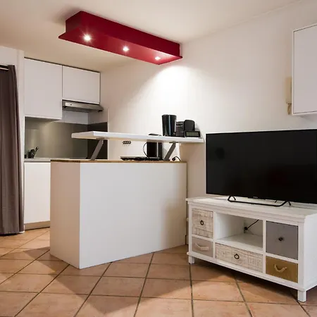 Avec Terrasse En Centre-ville De 3 Etoiles *